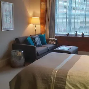 51 Cocoa Suites,rowntrees Wharf Apartment